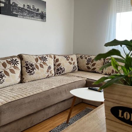 Delete 4 Apartman Belgrád Kültér fotó
