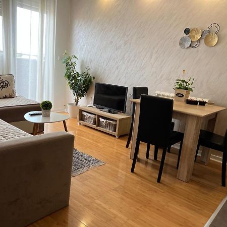 Delete 4 Apartman Belgrád Kültér fotó