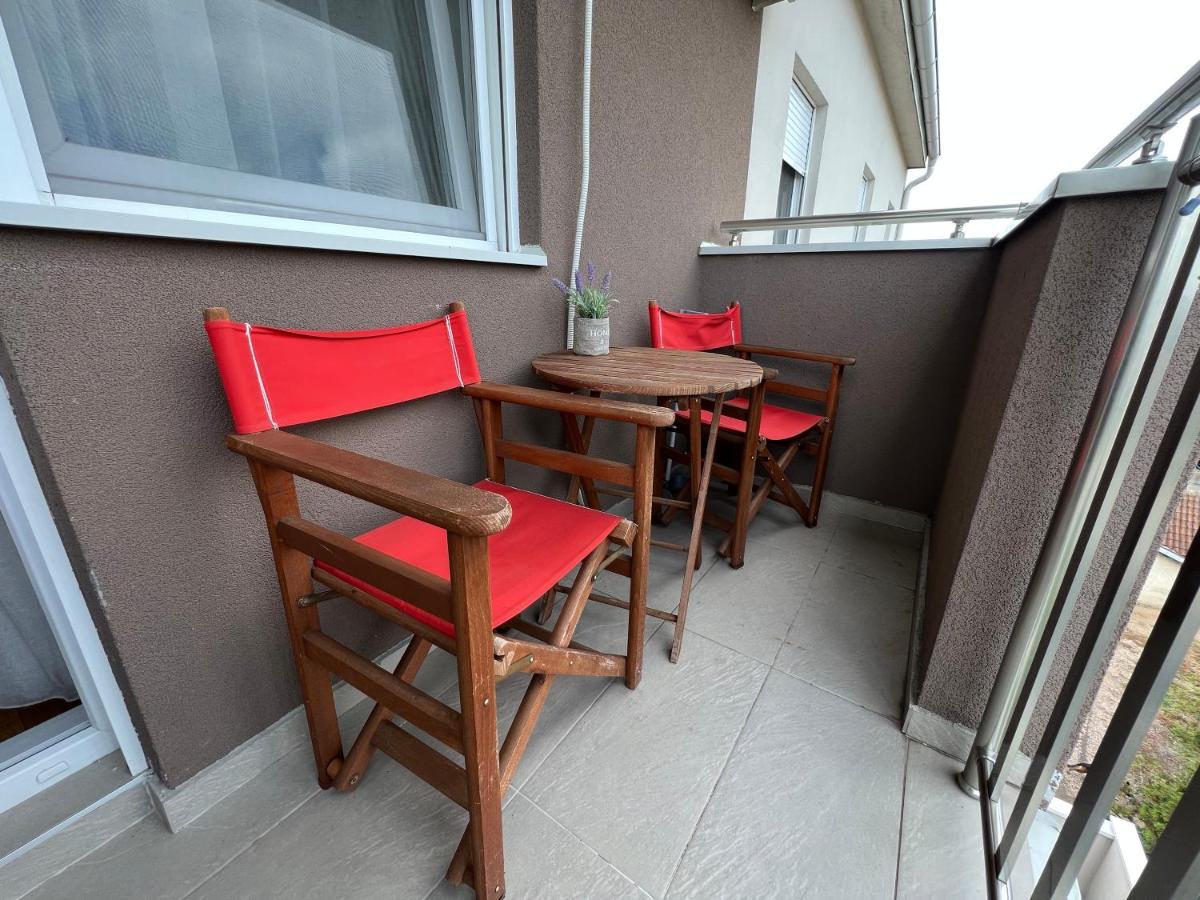 Delete 4 Apartman Belgrád Kültér fotó