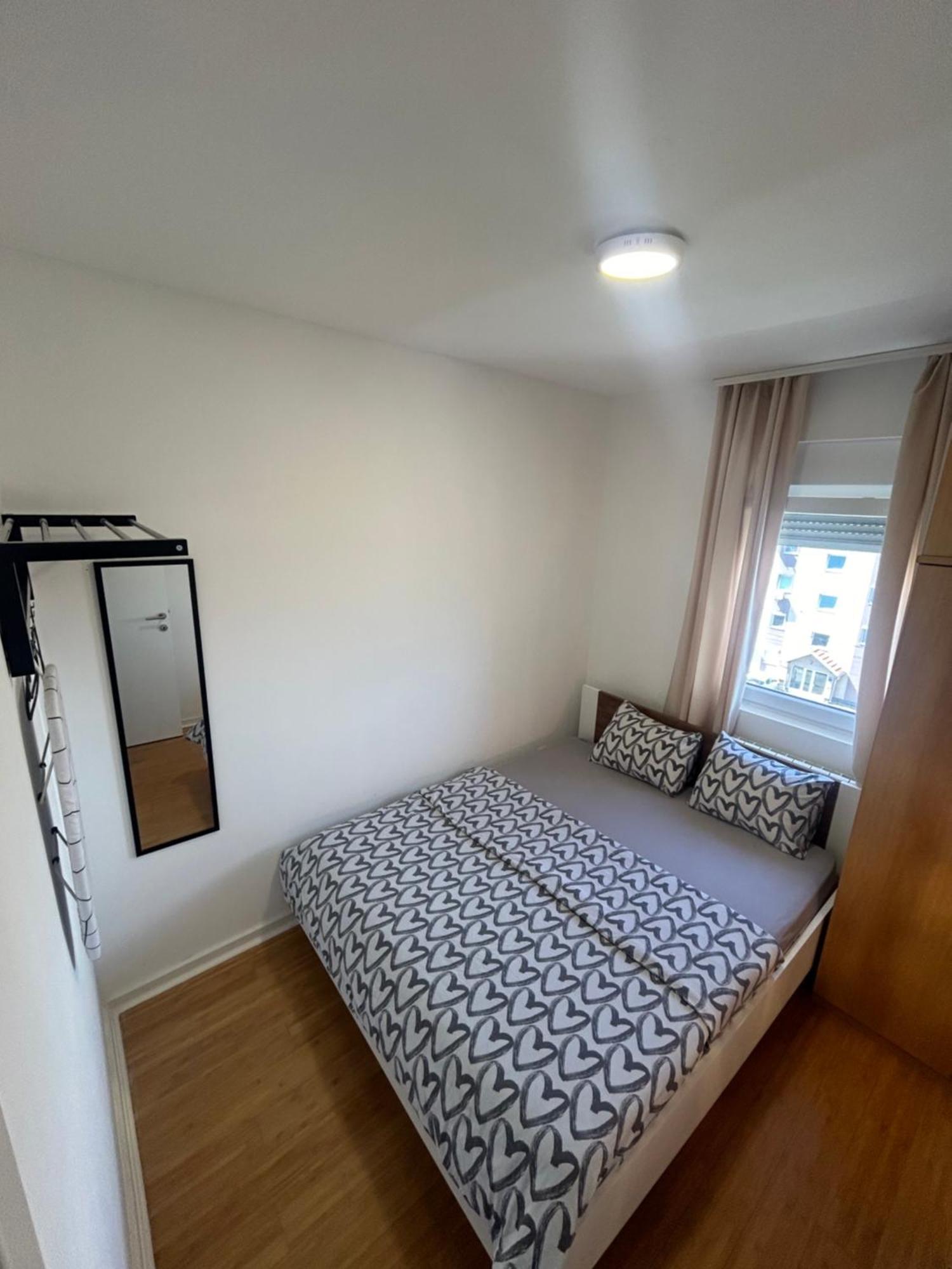 Delete 4 Apartman Belgrád Kültér fotó