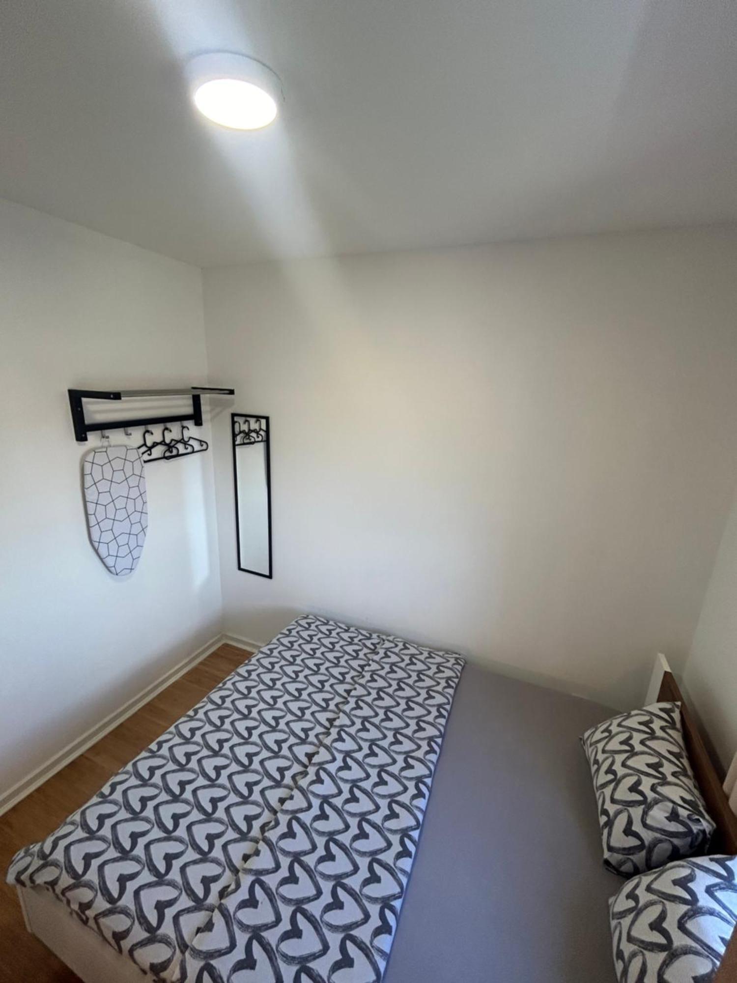 Delete 4 Apartman Belgrád Kültér fotó
